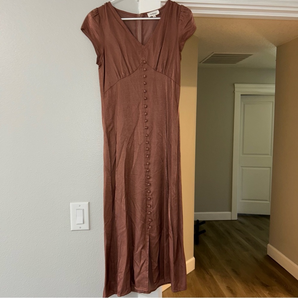 Elegant Salmon Midi Dress